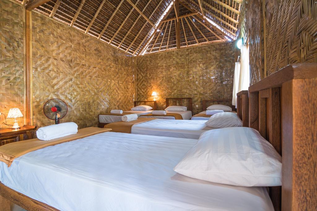 Full Moon Hostel Nusa Penida Oda fotoğraf