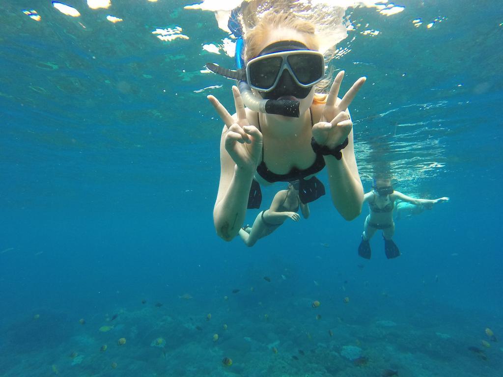 Full Moon Hostel Nusa Penida Dış mekan fotoğraf