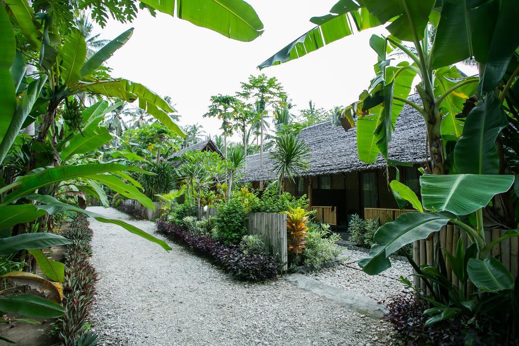 Full Moon Hostel Nusa Penida Dış mekan fotoğraf