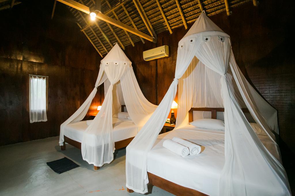 Full Moon Hostel Nusa Penida Dış mekan fotoğraf