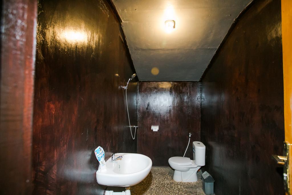 Full Moon Hostel Nusa Penida Dış mekan fotoğraf