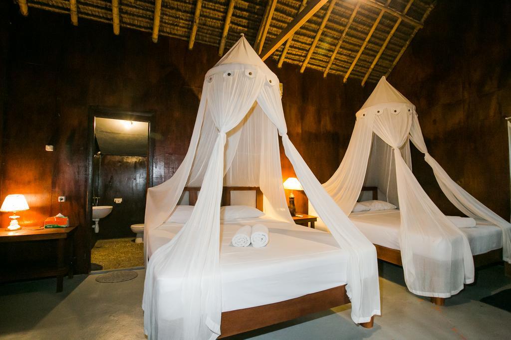 Full Moon Hostel Nusa Penida Dış mekan fotoğraf