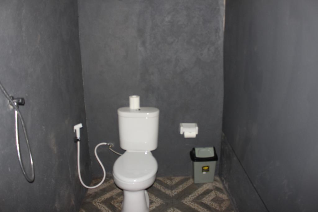 Full Moon Hostel Nusa Penida Dış mekan fotoğraf