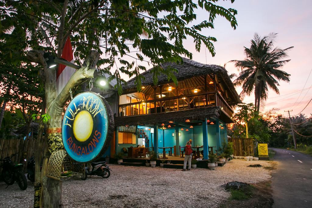 Full Moon Hostel Nusa Penida Dış mekan fotoğraf